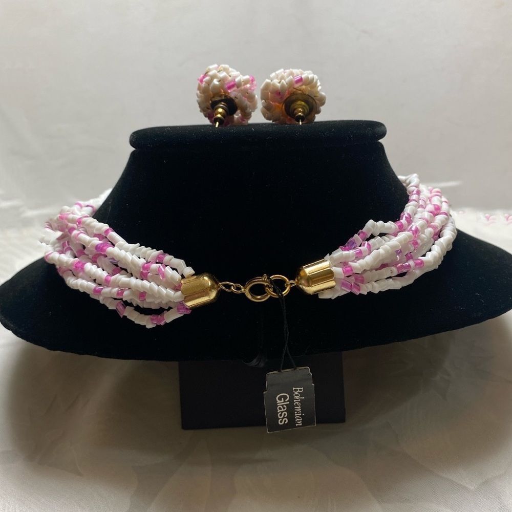 Vintage Pink and White Bohemian Glass MultiStrand Necklace Set NWT - Picture 13 of 15
